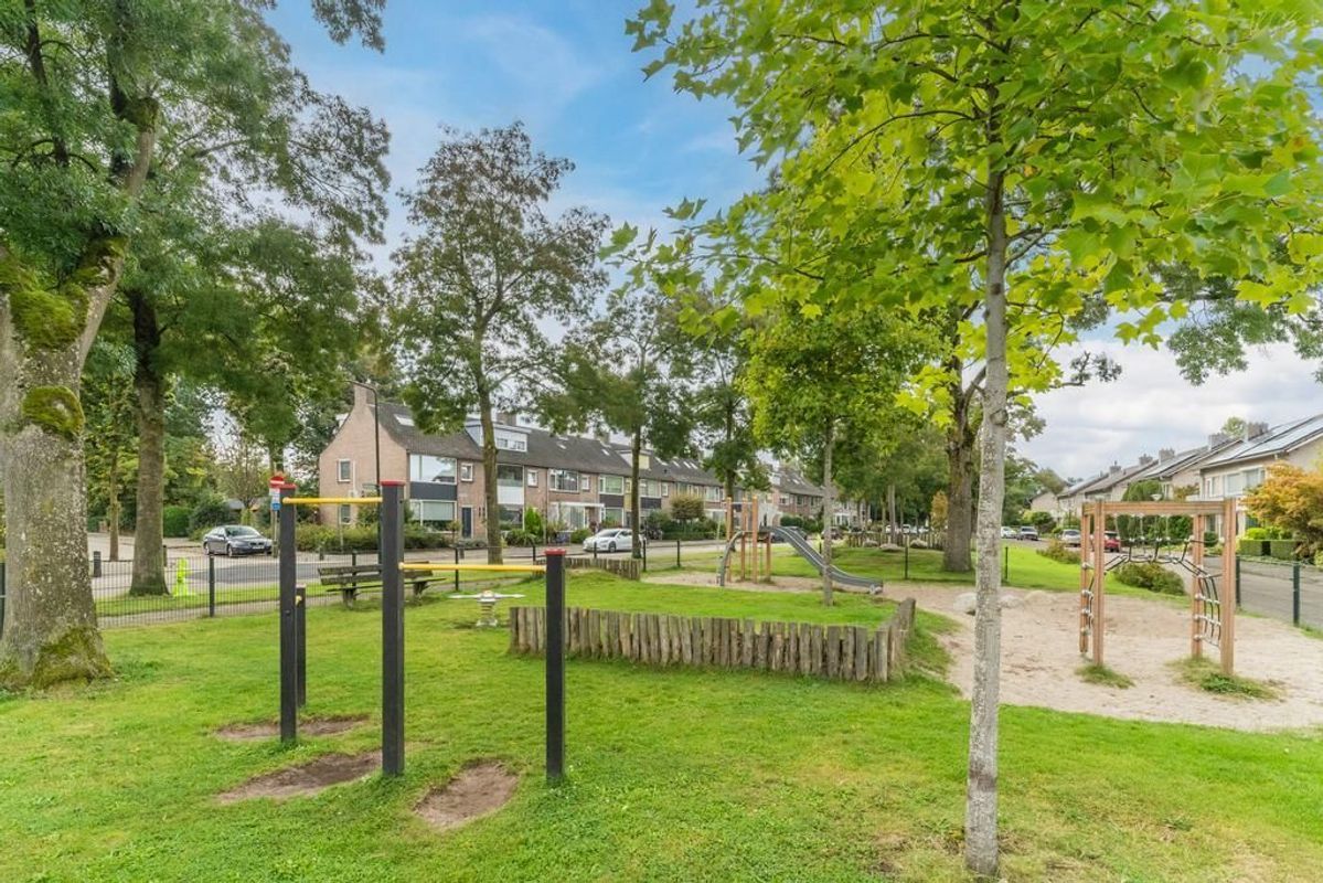 Beneden Beekloop 17 Photo Blur 51