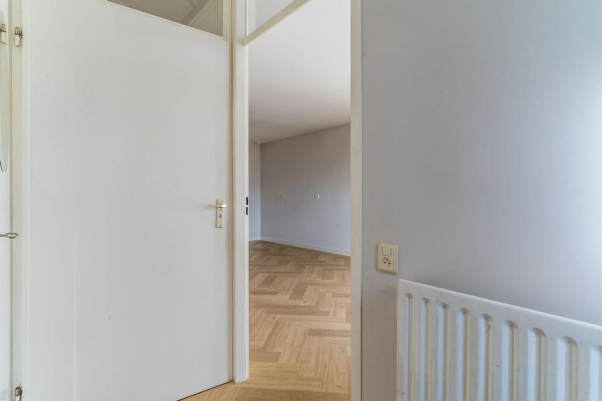Marga Klompelaan 80 Photo Blur 4