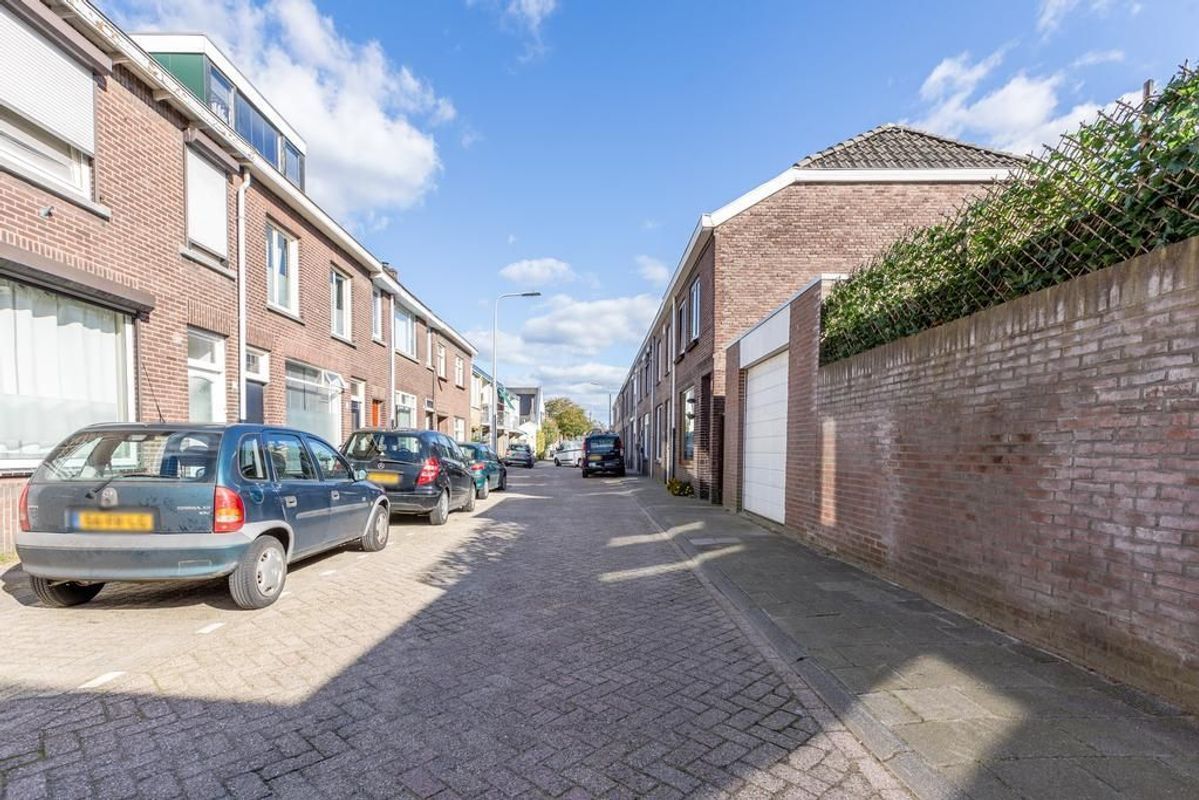 Leo XIII-straat 37 Photo Blur 45