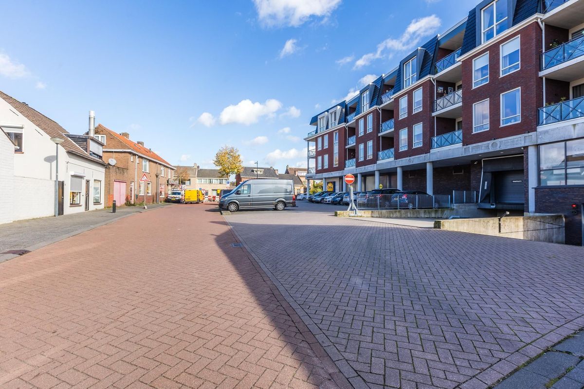 Kapelstraat 6 Photo Blur 25
