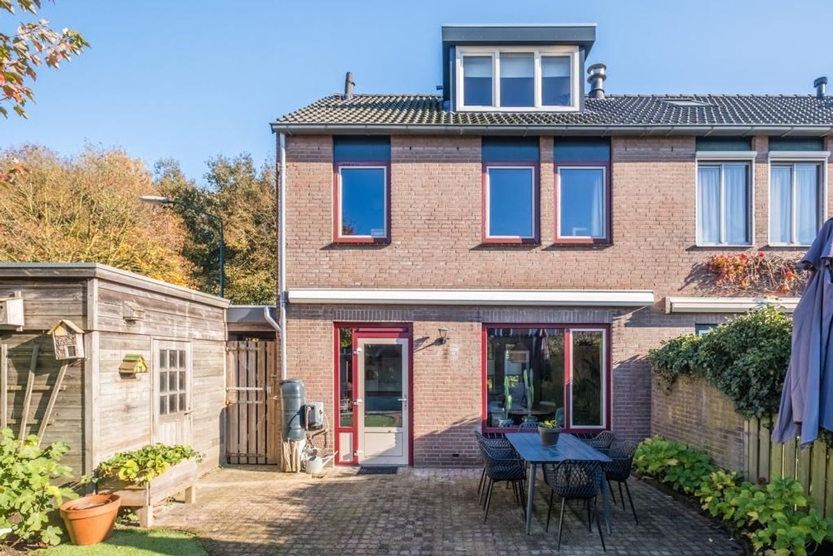 Windrecht 45 Photo Blur 41
