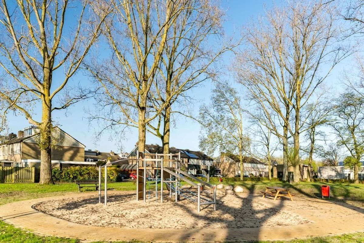Dr. Donker Curtiusstraat 8 Photo Blur 37