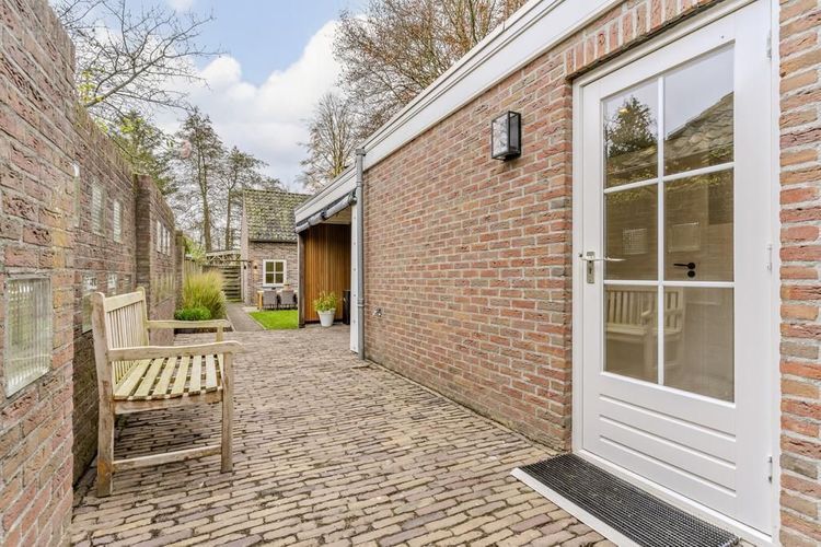Emmerikstraat 19 Photo 1