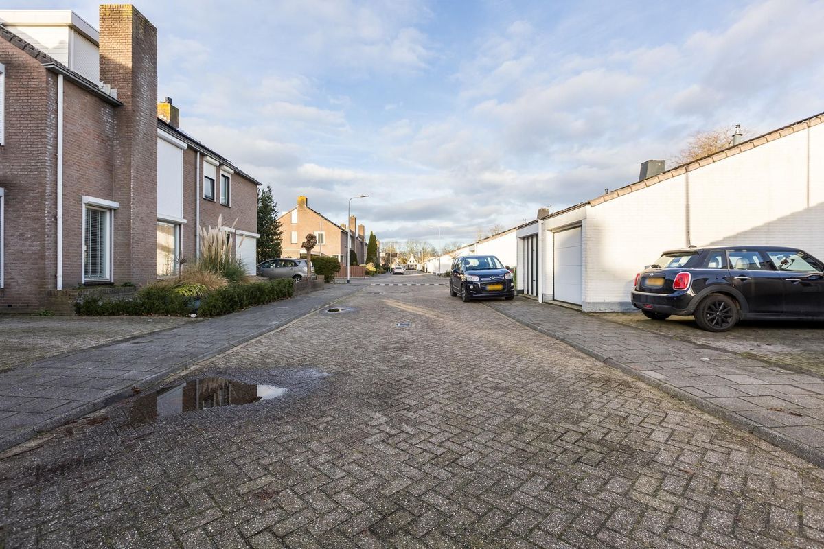 Hoevelakenstraat 50 Photo Blur 50