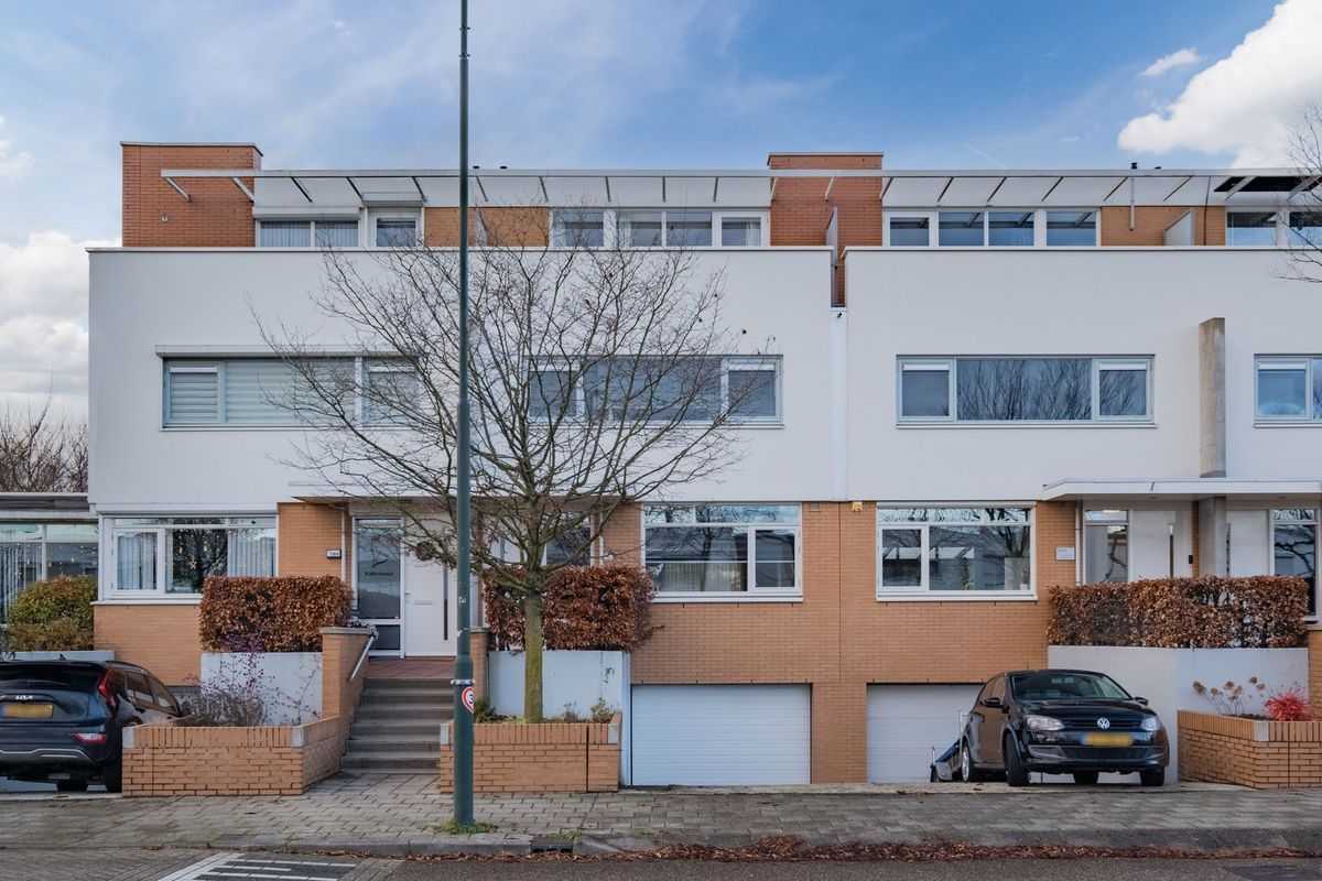 Laan van Tolkien 191 Photo Blur 35