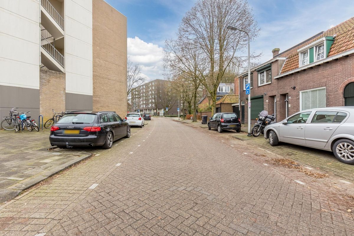 Generaal Barberstraat 49 Photo Blur 27