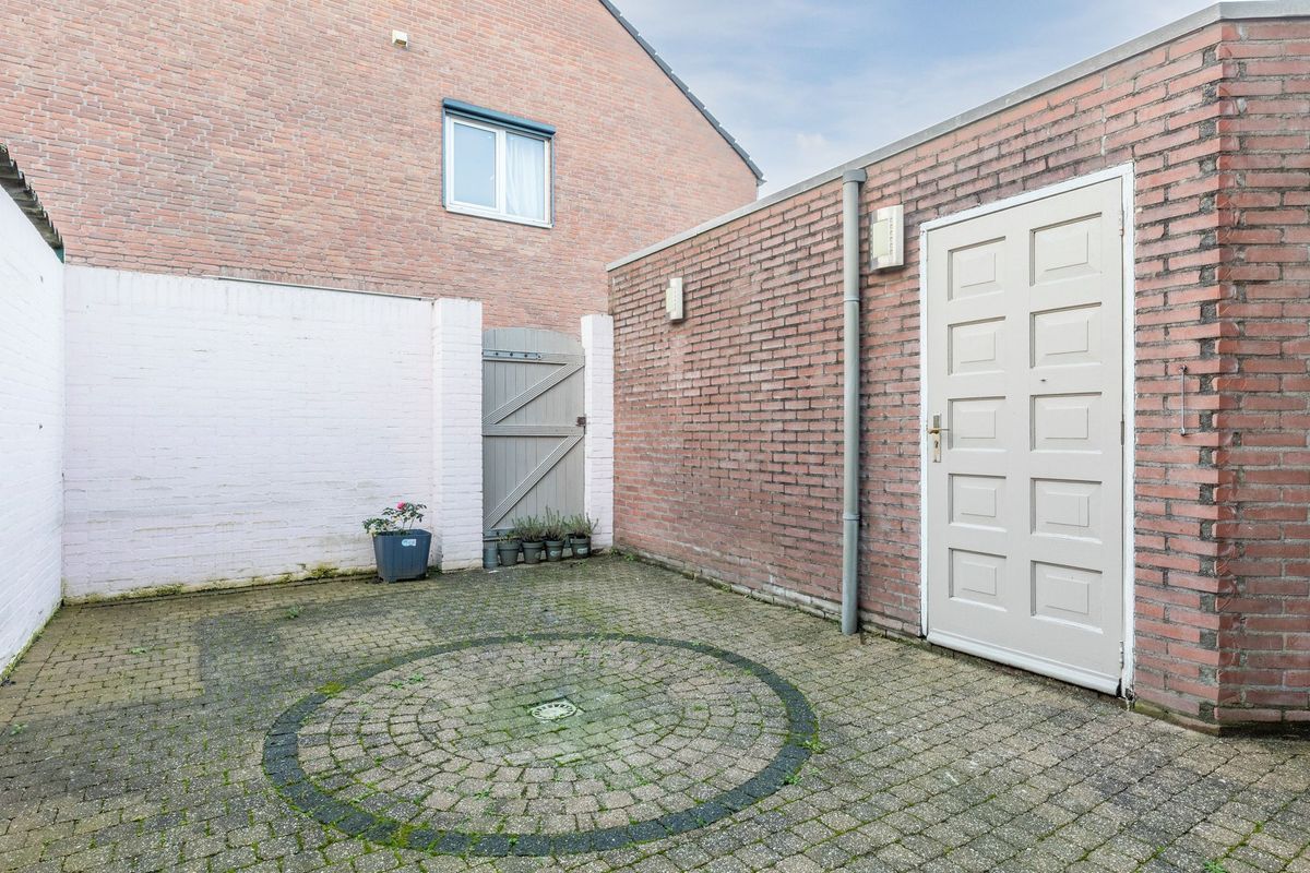 Kapelstraat 83 - a Photo Blur 21