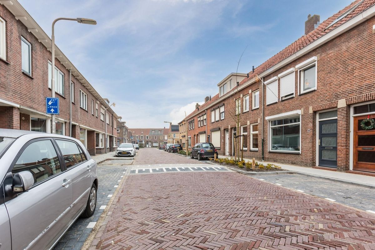 Oscar Leeuwstraat 18 Photo Blur 30