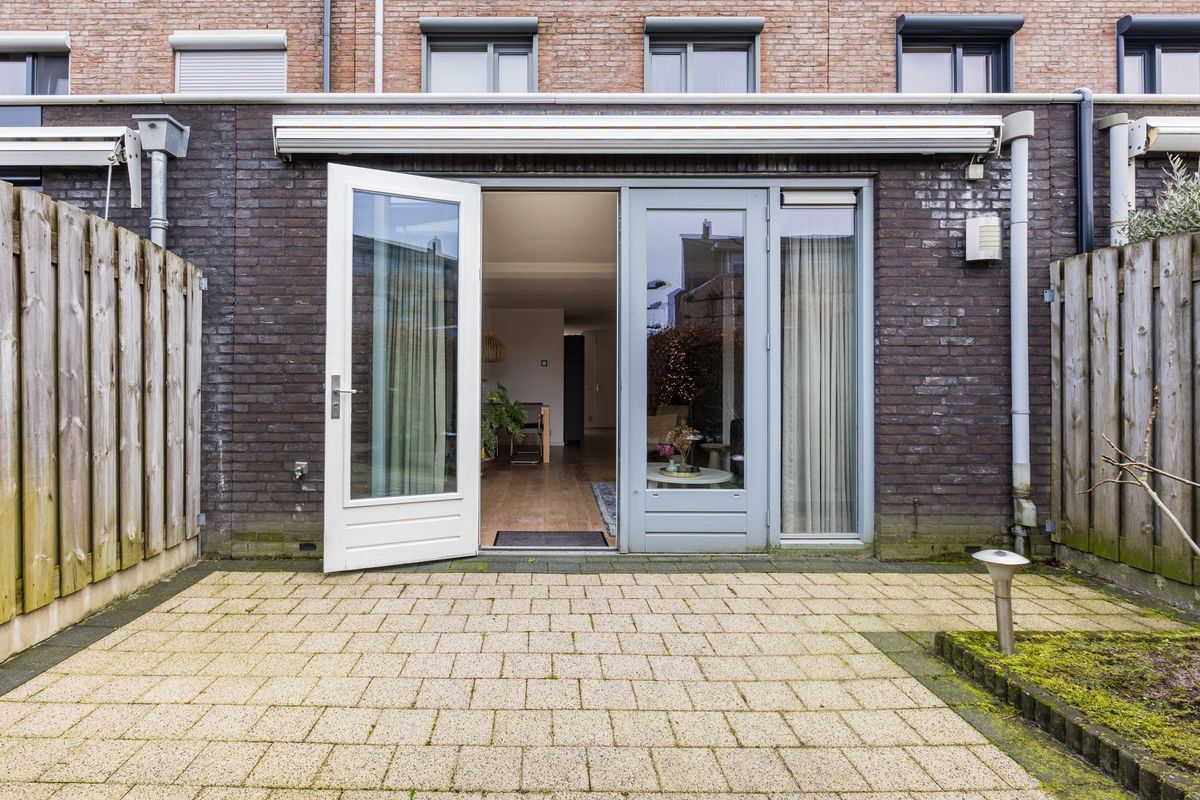 Suze Groenewegstraat 21 Photo Blur 18