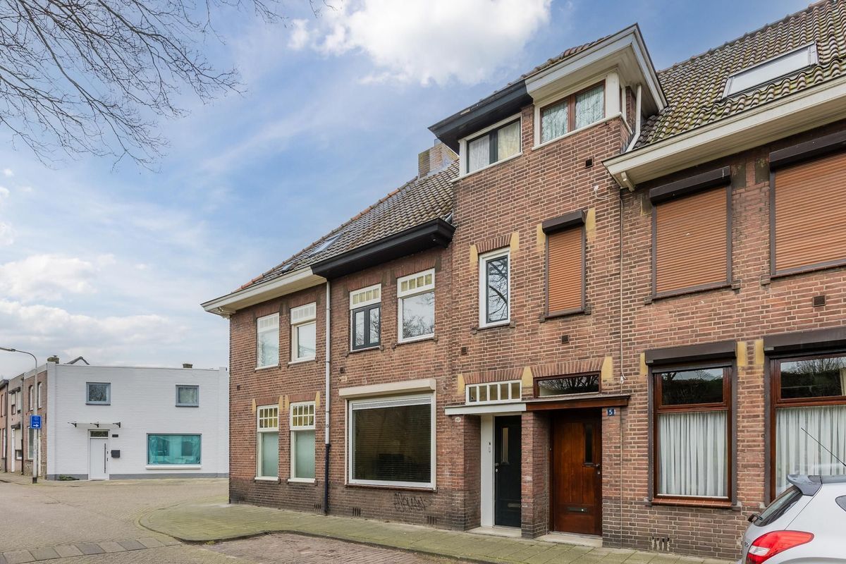Zuid-Oosterstraat 6 Photo Blur 37