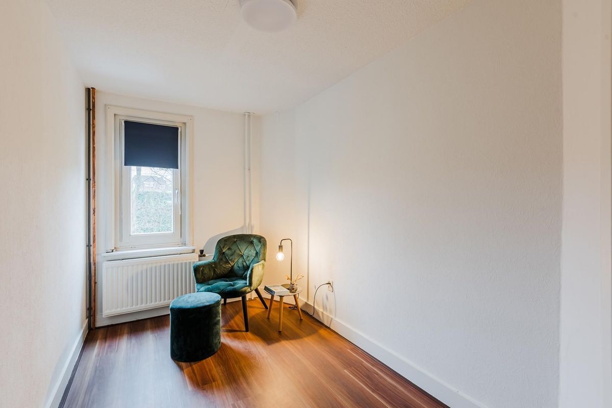 Zuid-Oosterstraat 6 Photo Blur 22