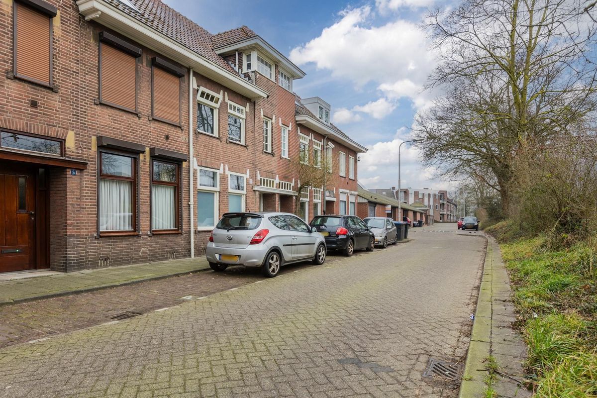 Zuid-Oosterstraat 6 Photo Blur 32