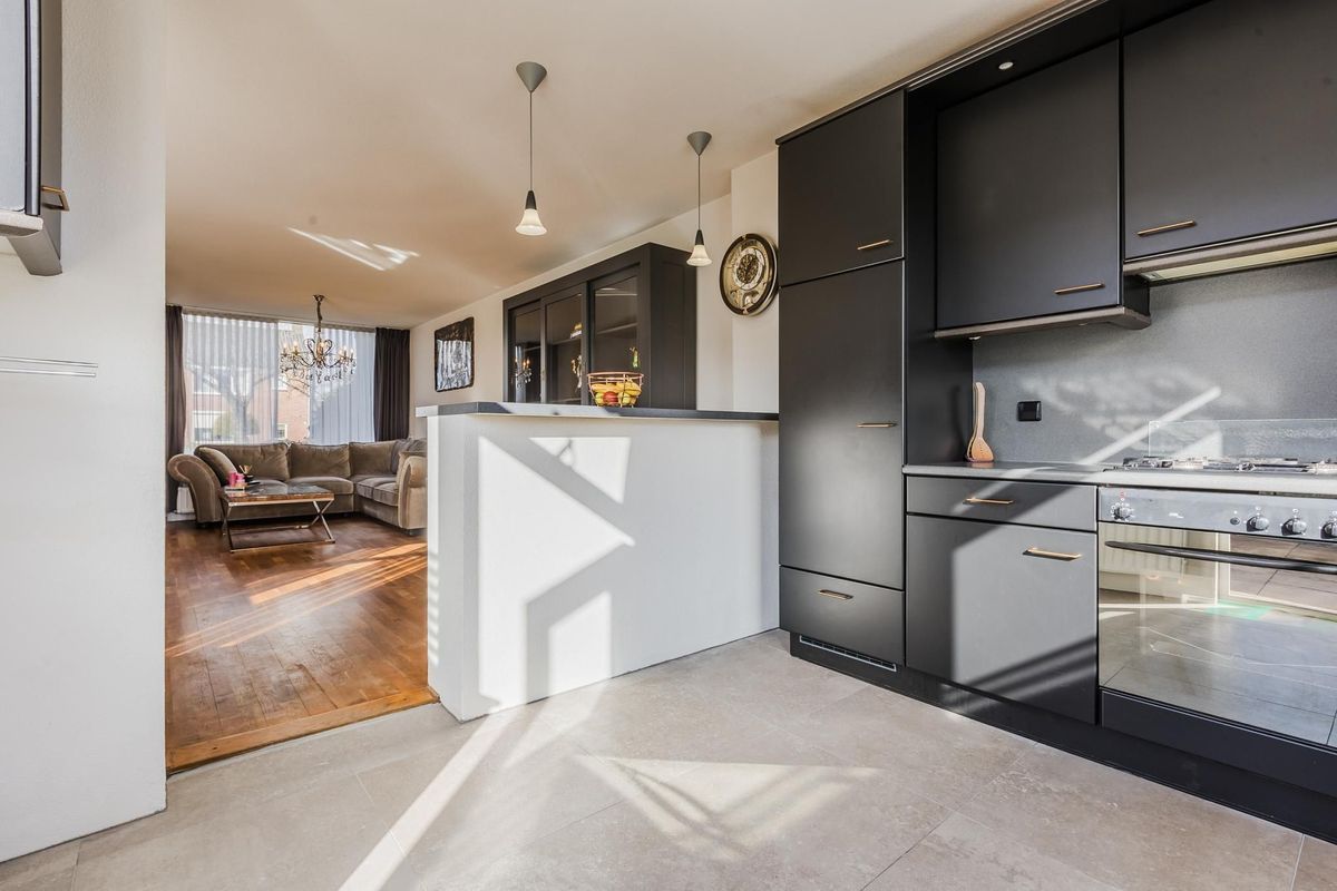 Abdis van Thornstraat 63 Photo Blur 13