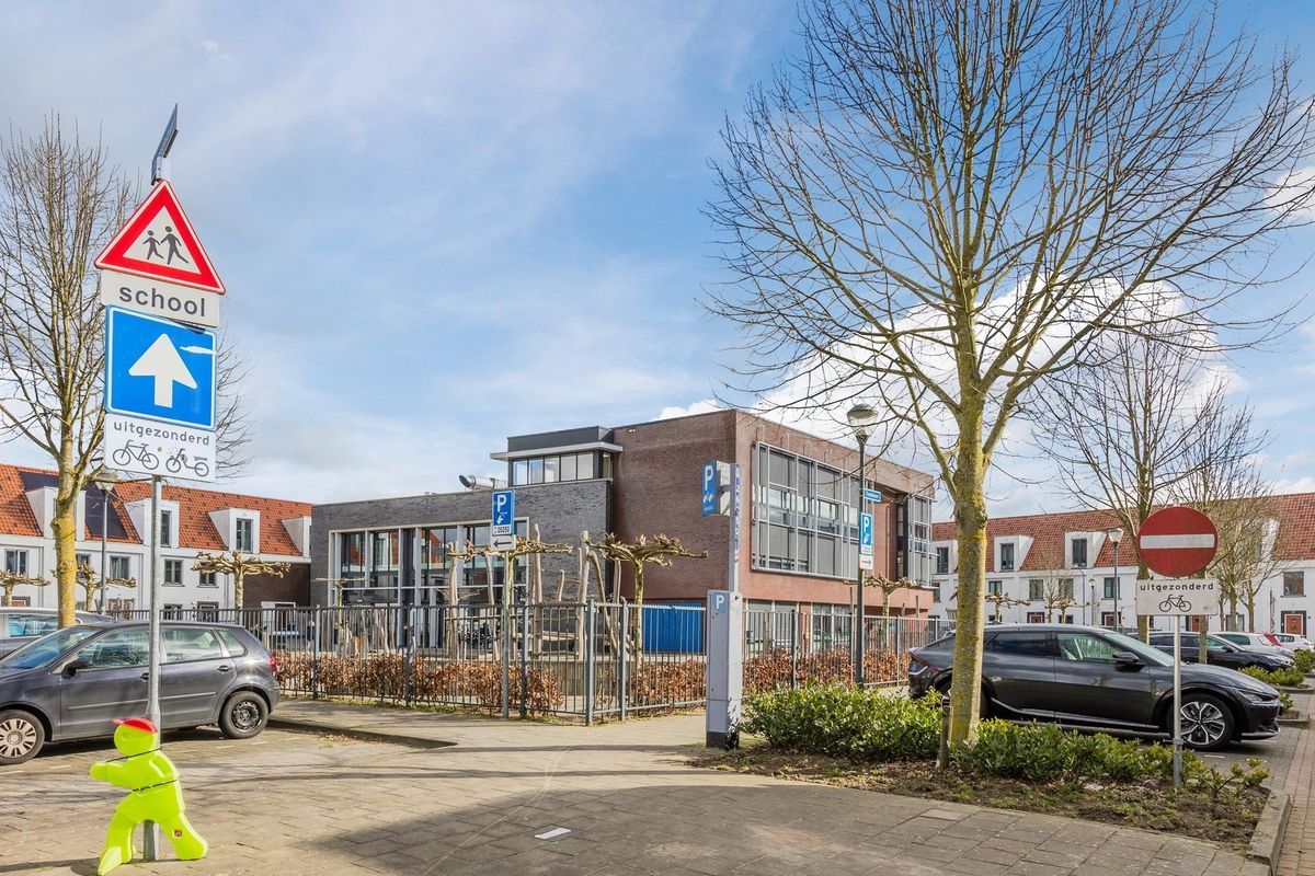 Abdis van Thornstraat 63 Photo Blur 43