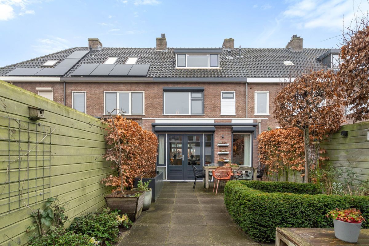 Korte Ploegstraat 9 Photo Blur 1