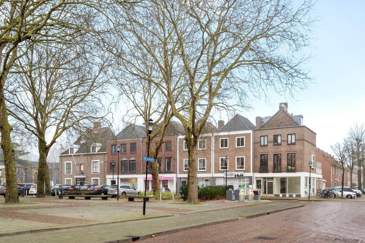 Mgr. Nolensplein 11 - A1 Photo Blur 20
