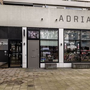 Adriaan van Bergenstraat 306 Photo 4