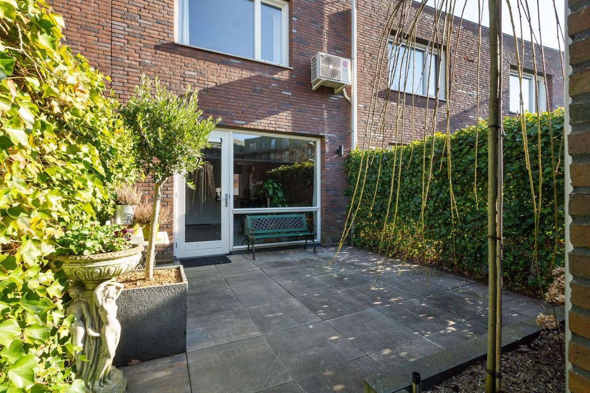 Demerstraat 10 Photo Blur 28