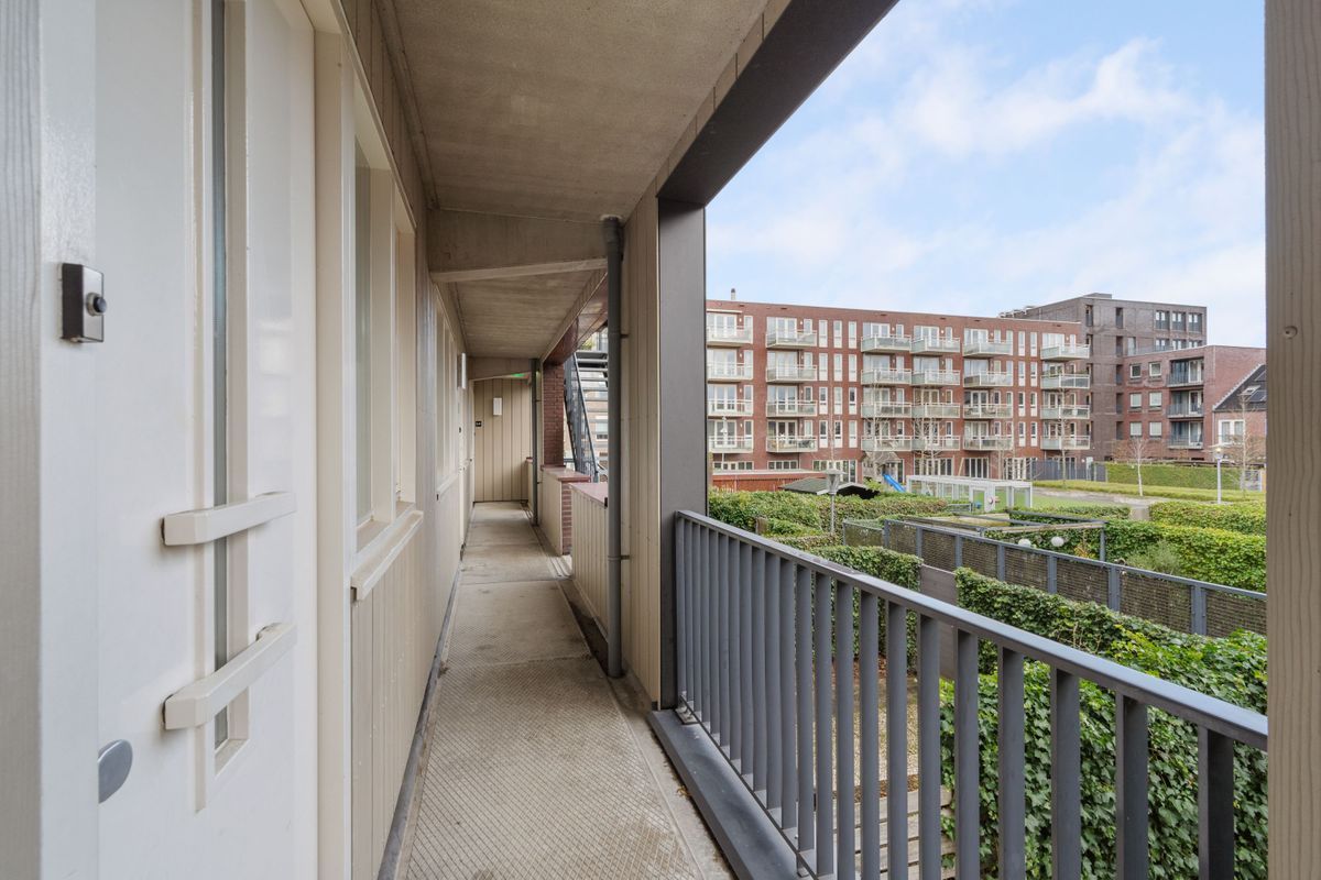 Meerten Verhoffstraat 10 - B5 Photo Blur 4