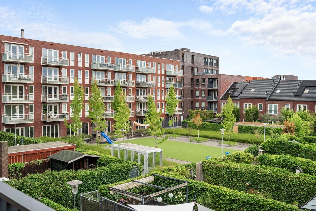 Meerten Verhoffstraat 10 - B5 Photo Blur 29