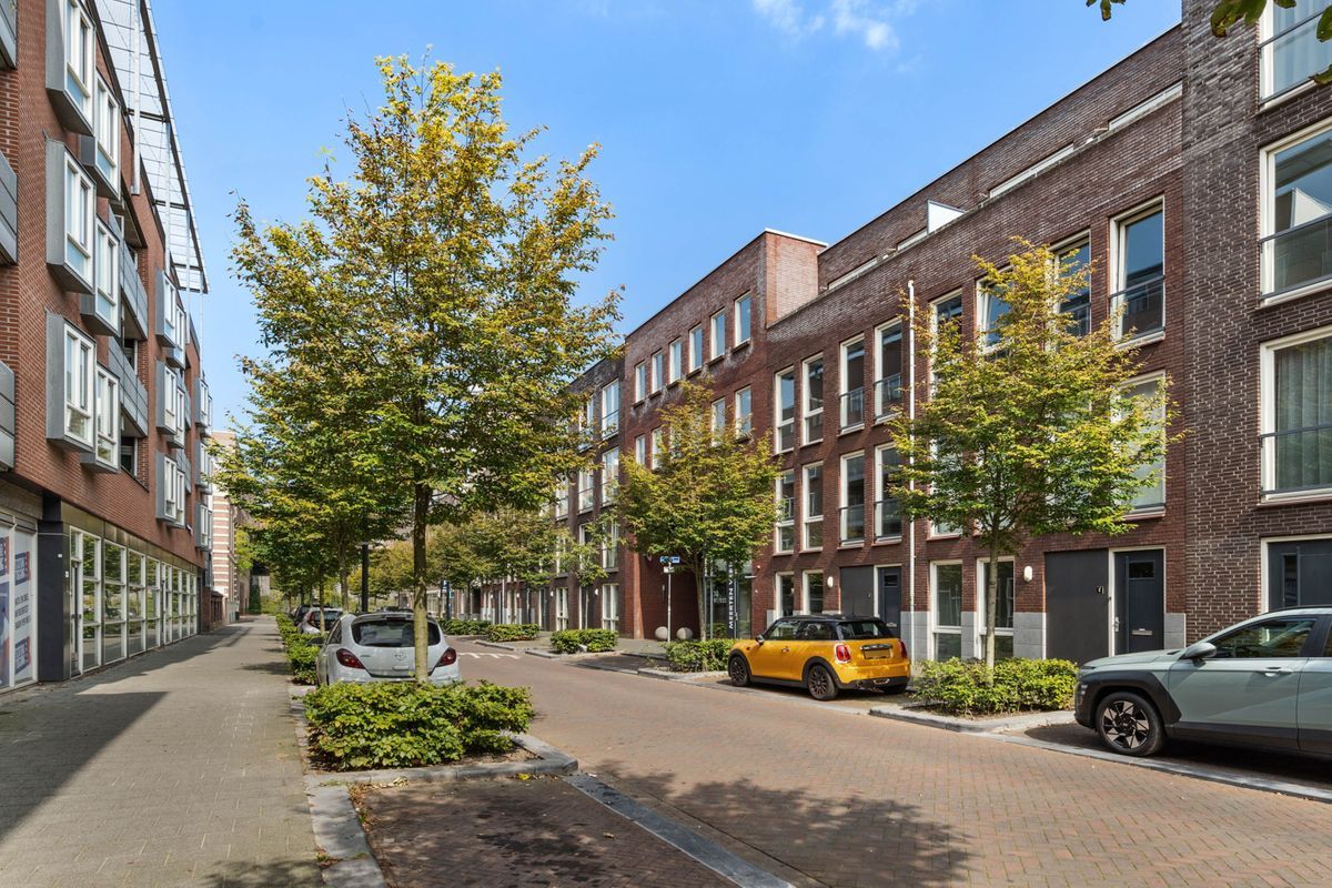Meerten Verhoffstraat 10 - B5 Photo Blur 34
