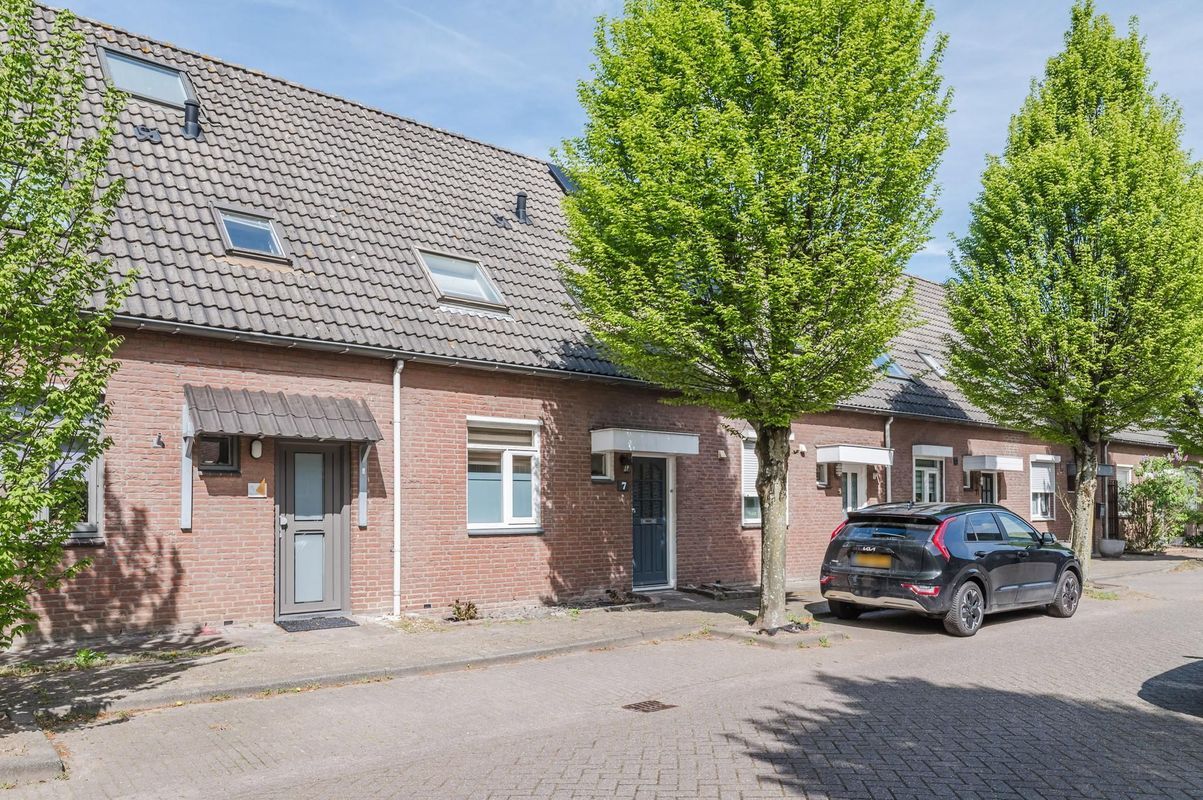 Diderica Mijnssenstraat 7 Photo Blur 0