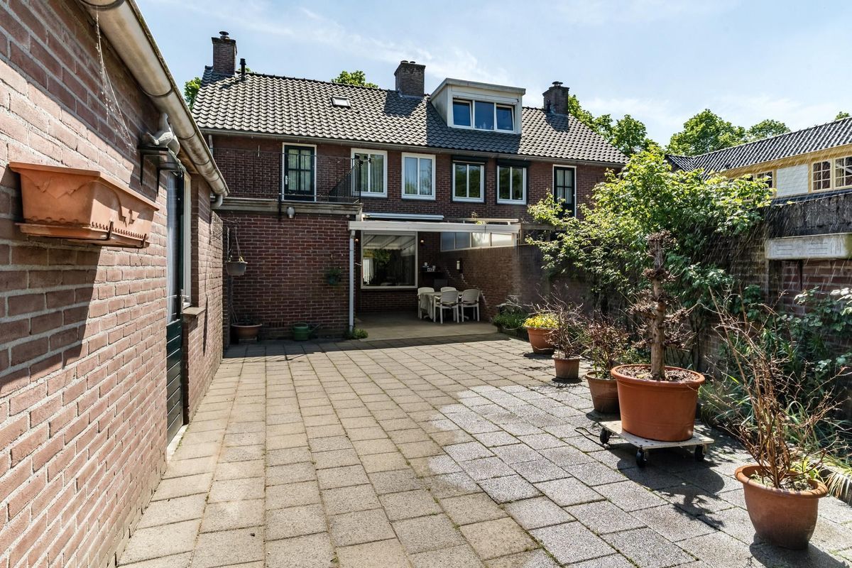 Nerhovensestraat 31 Photo Blur 2