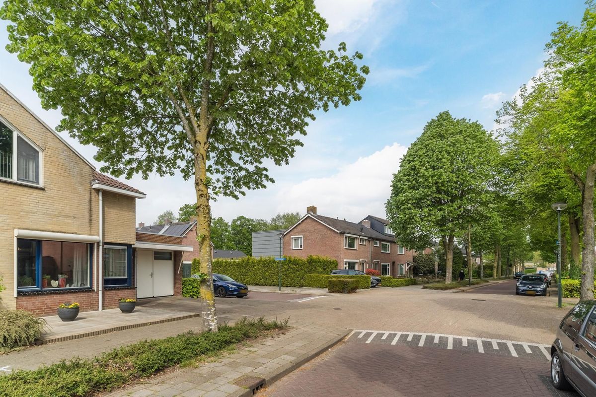 Aabeekstraat 19 - 01 Photo Blur 35