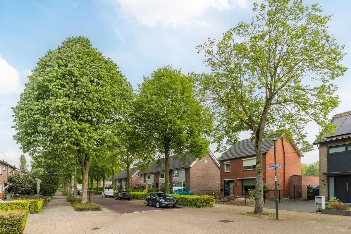 Aabeekstraat 19 - 01 Photo Blur 36