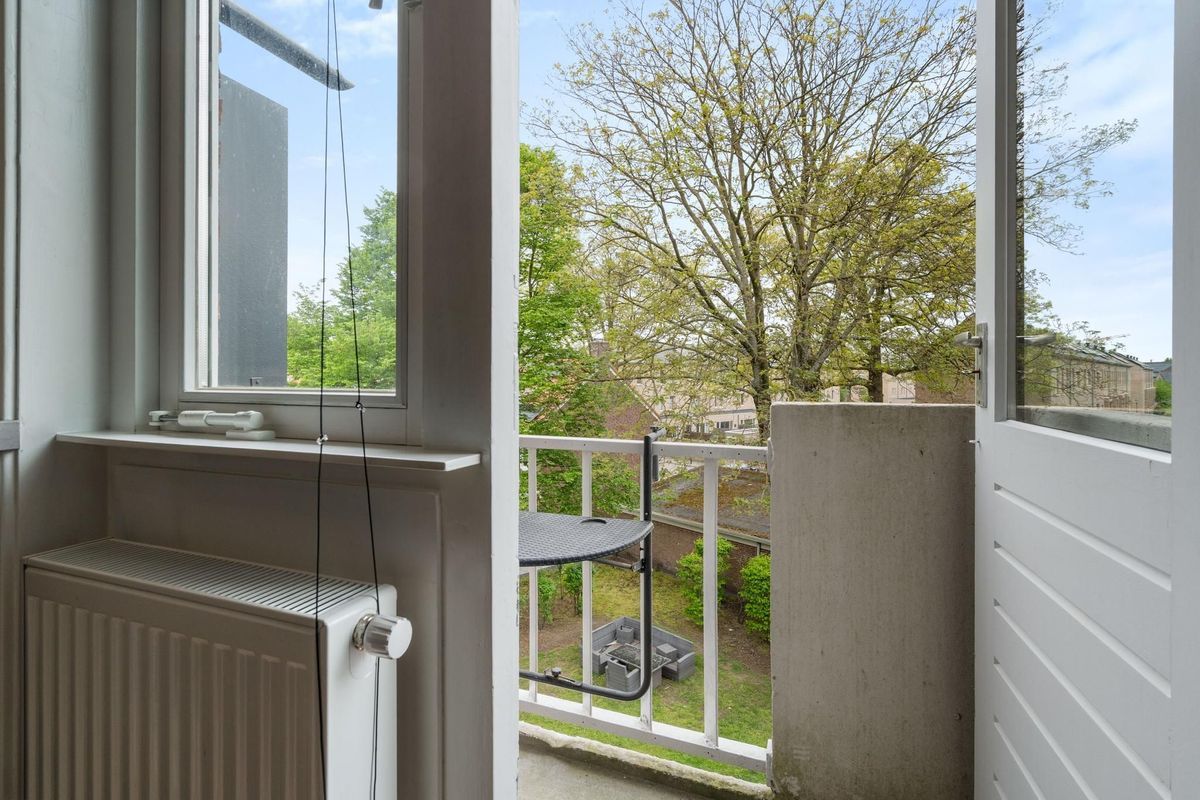 Dr. Struyckenstraat 110 - B Photo Blur 25