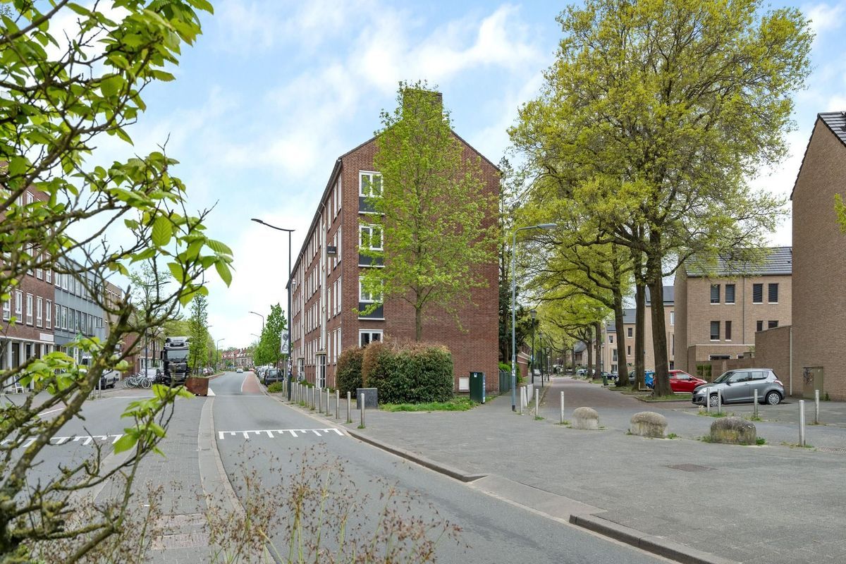 Dr. Struyckenstraat 110 - B Photo Blur 35