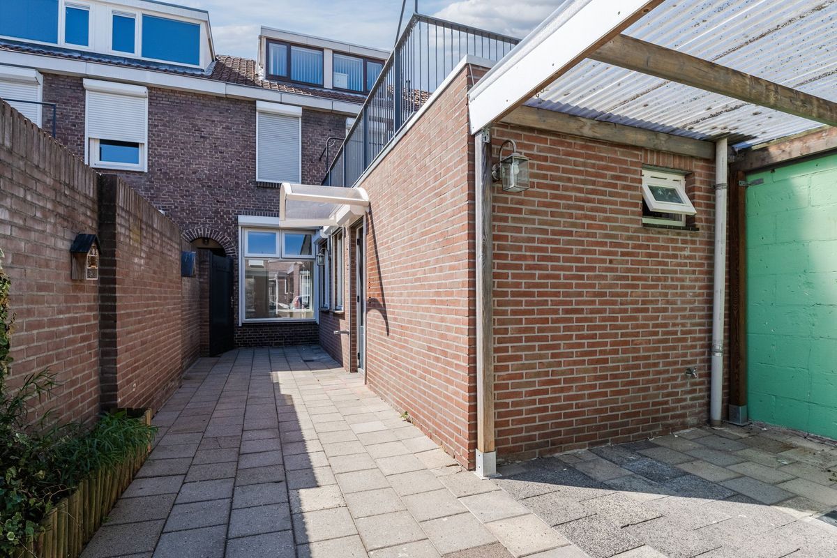 Arent van 's Gravesandestraat 8 Photo Blur 19