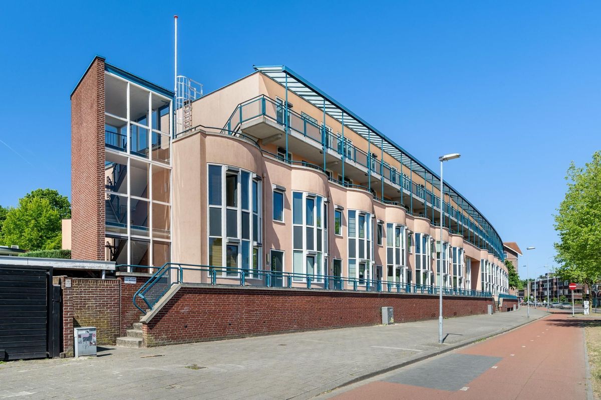 Generaal Maczekstraat 92 - A12 Photo Blur 39