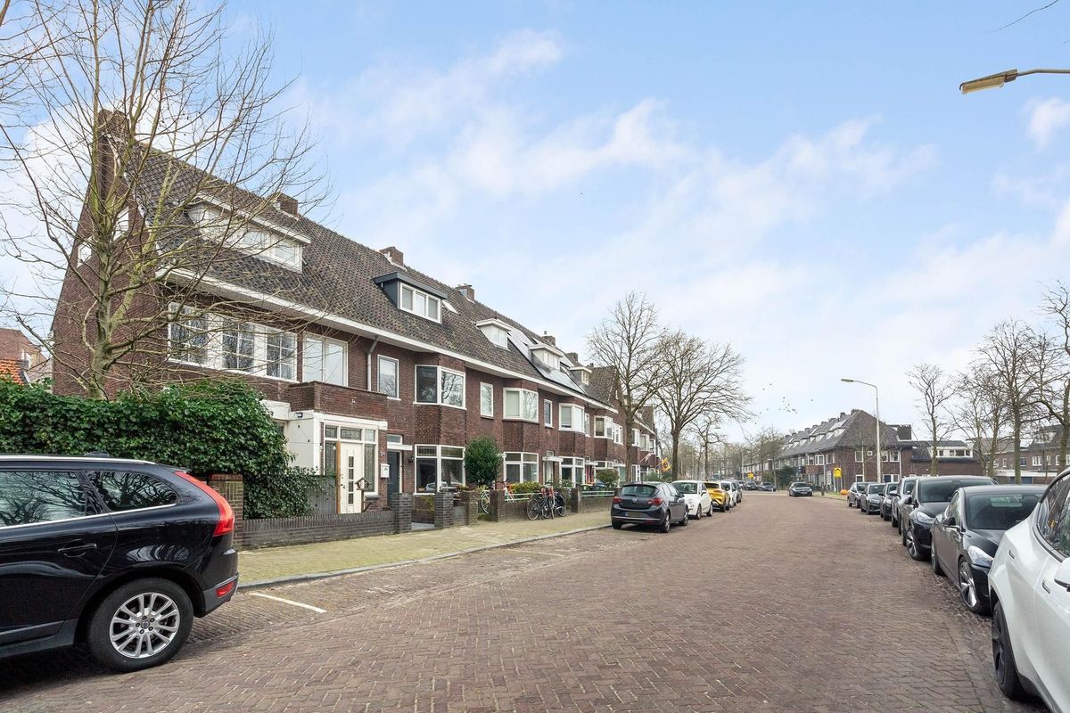 van Voorst tot Voorststraat 5 Photo Blur 42