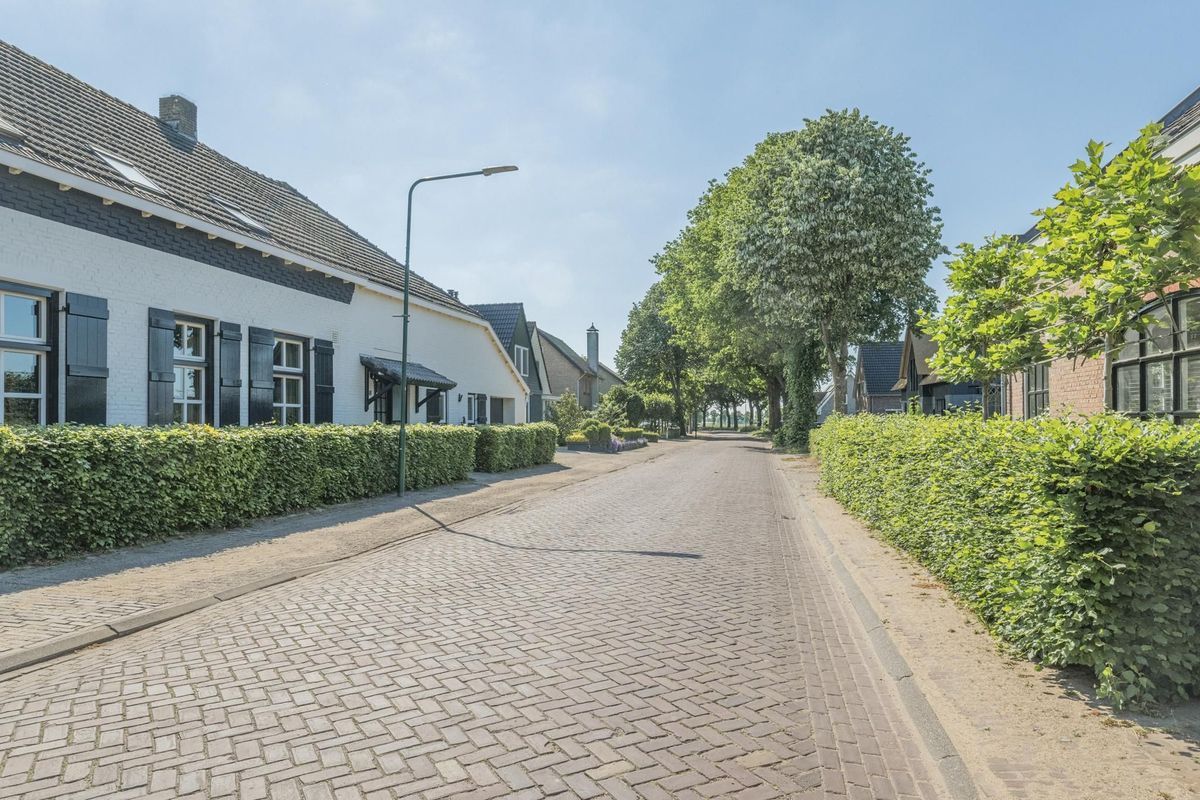 Kapelstraat 13 Photo Blur 52