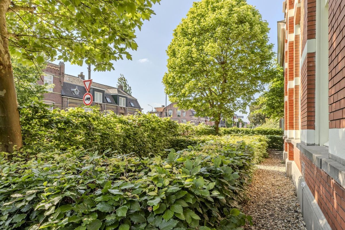 Stationsstraat 6 Photo Blur 52