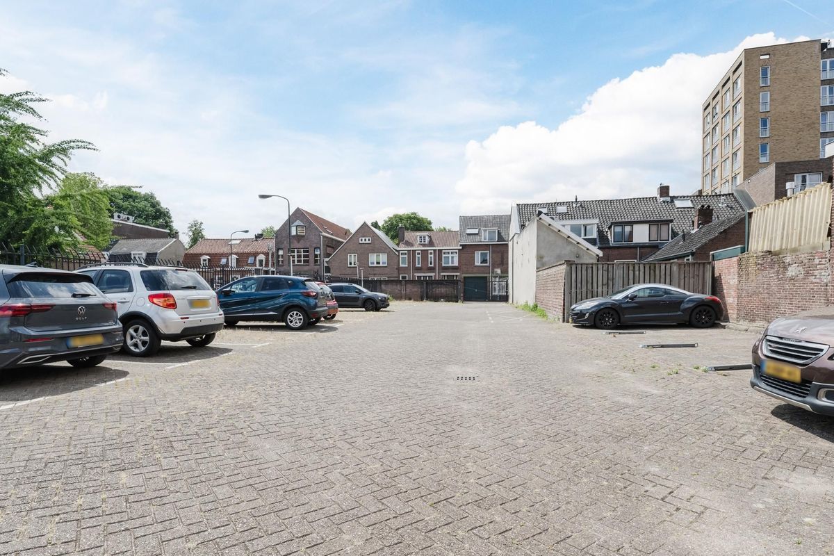 Heuvelring 134 - 02 Photo Blur 23