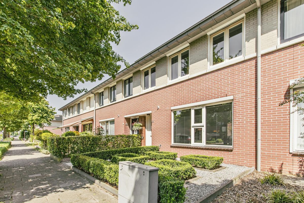 Laan van Tolkien 66 Photo Blur 40