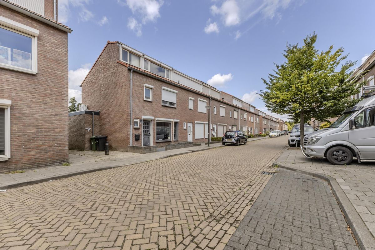 Vogelpoelstraat 11 Photo Blur 36