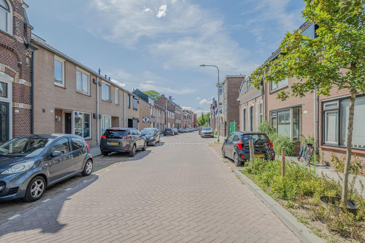 Lange Nieuwstraat 230 - b Photo Blur 35