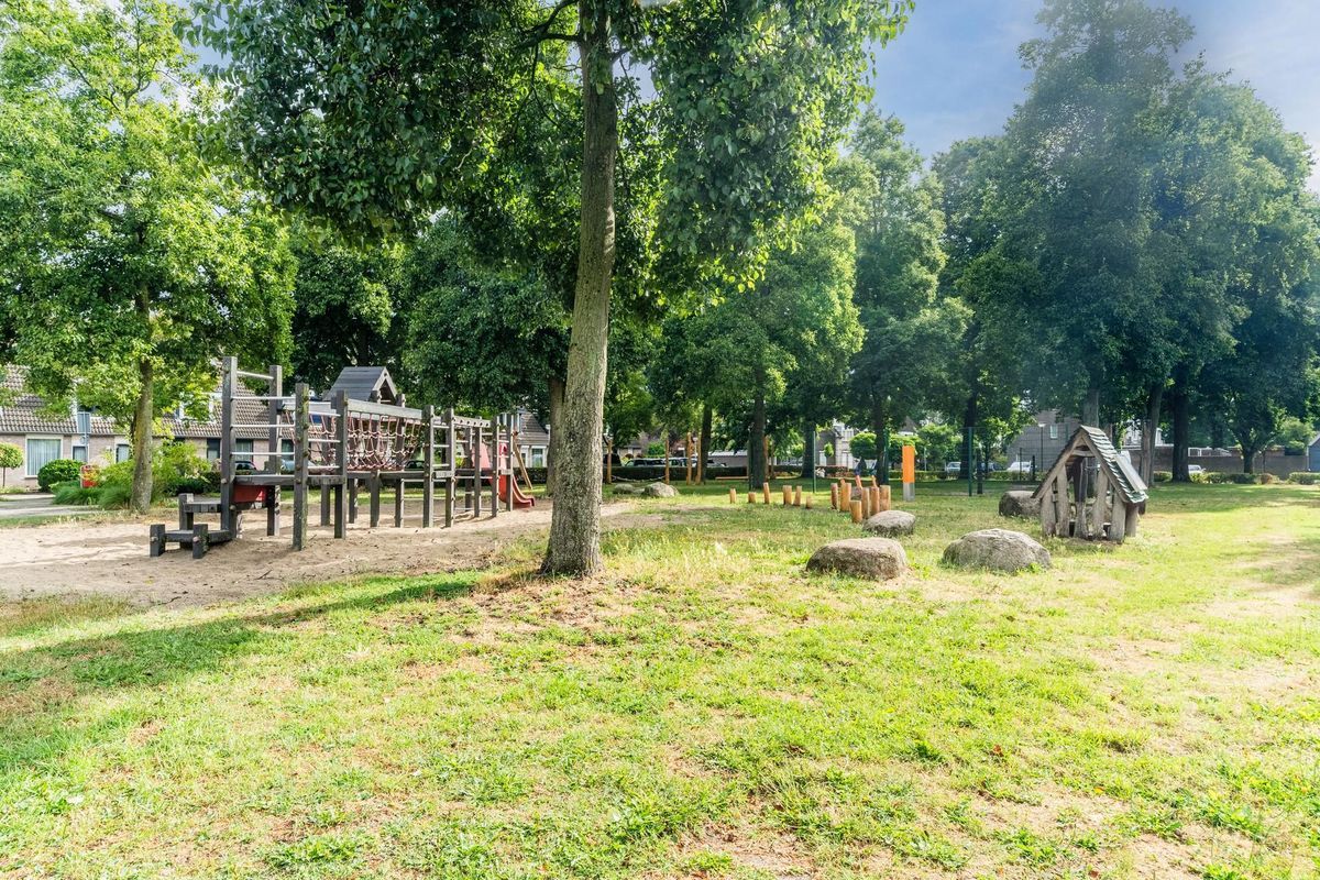 Marga Klompestraat 41 Photo Blur 28