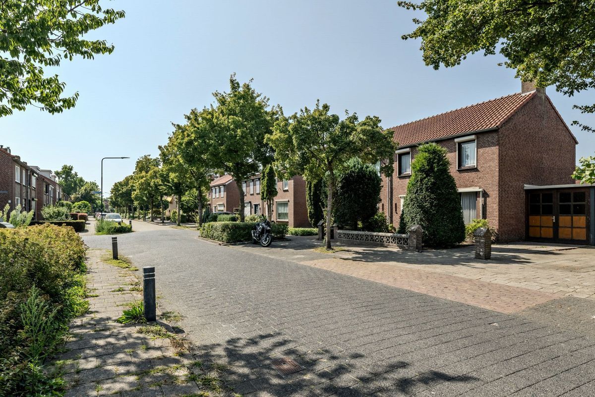 Ruysdaelstraat 18 Photo Blur 31