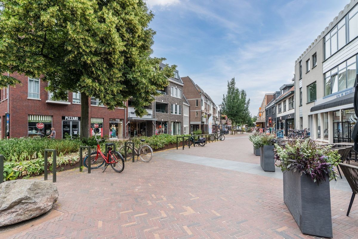 Nieuwendijk 3 - A Photo Blur 36