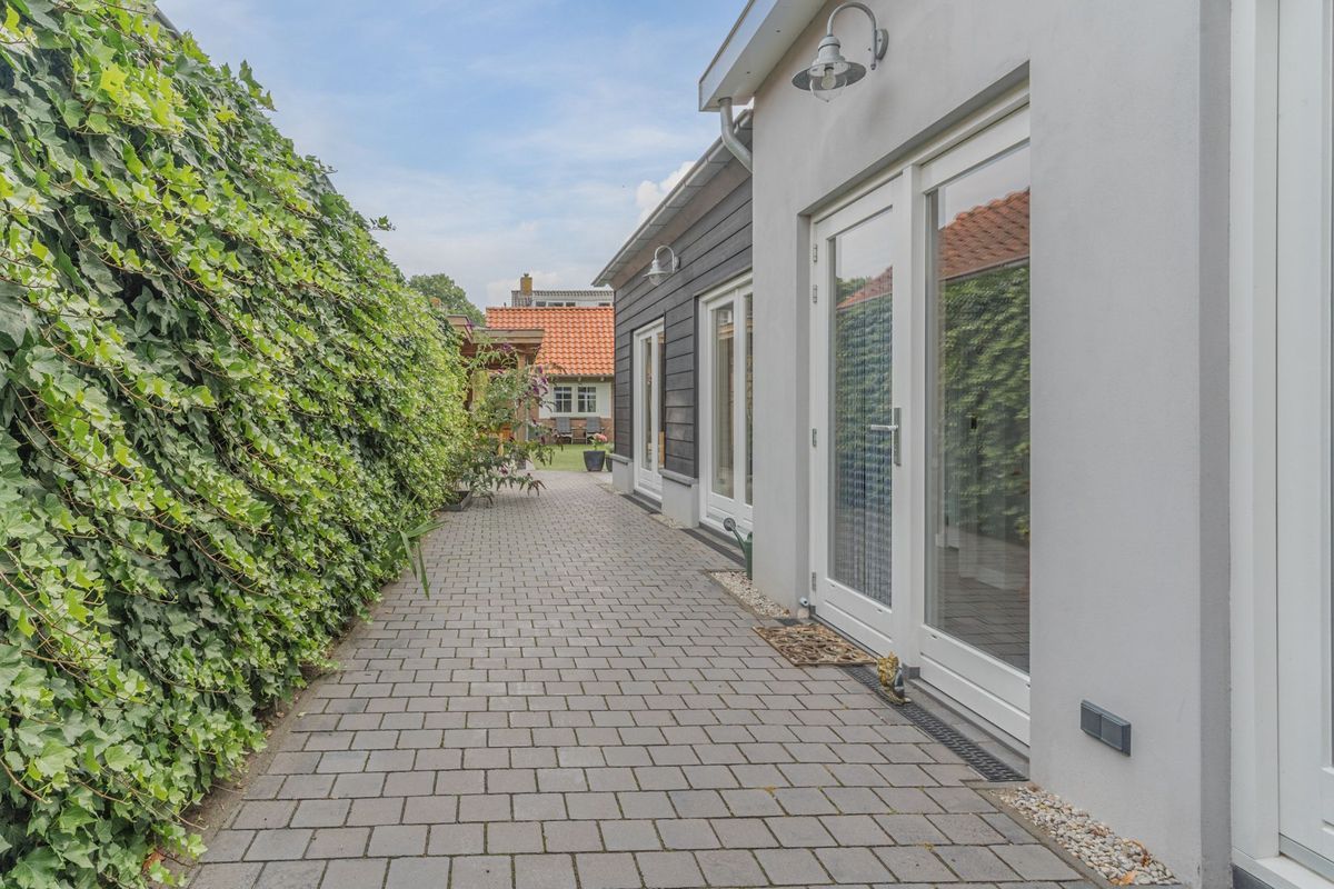 Loeffstraat 6 Photo Blur 57