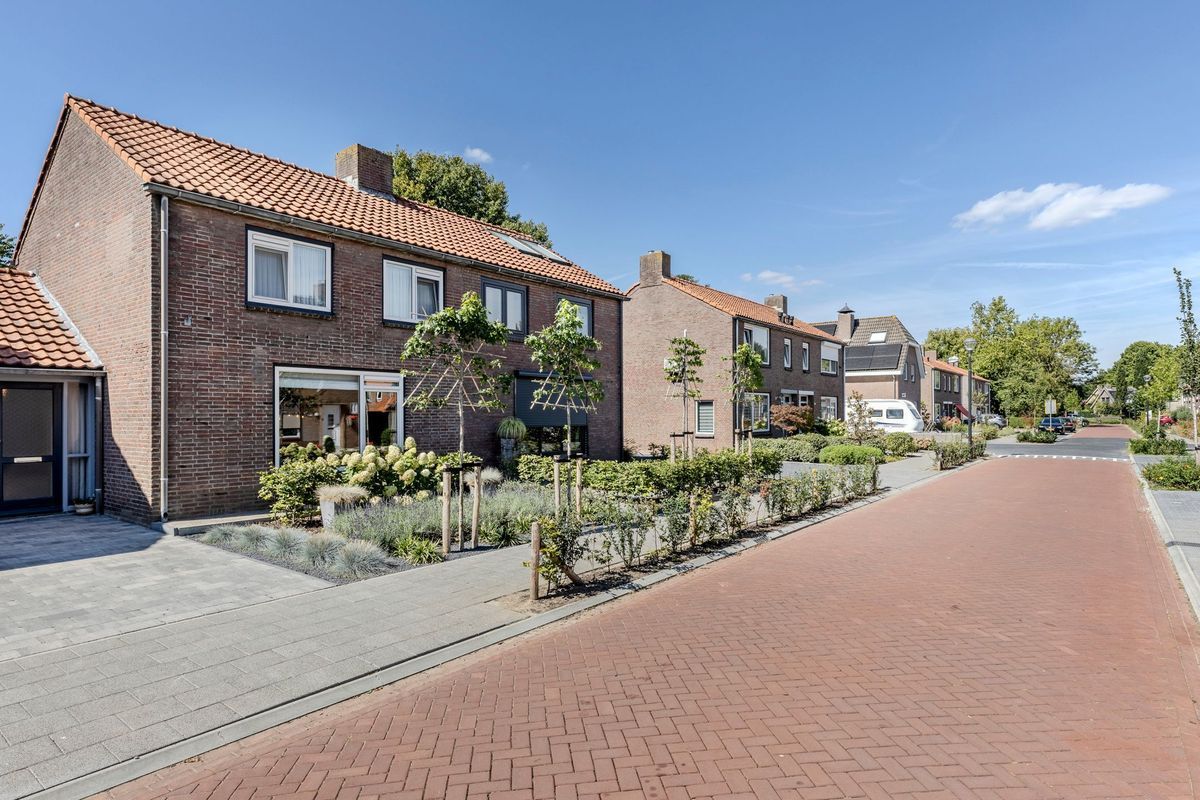 Burgemeester van Poppelstraat 107 Photo Blur 5