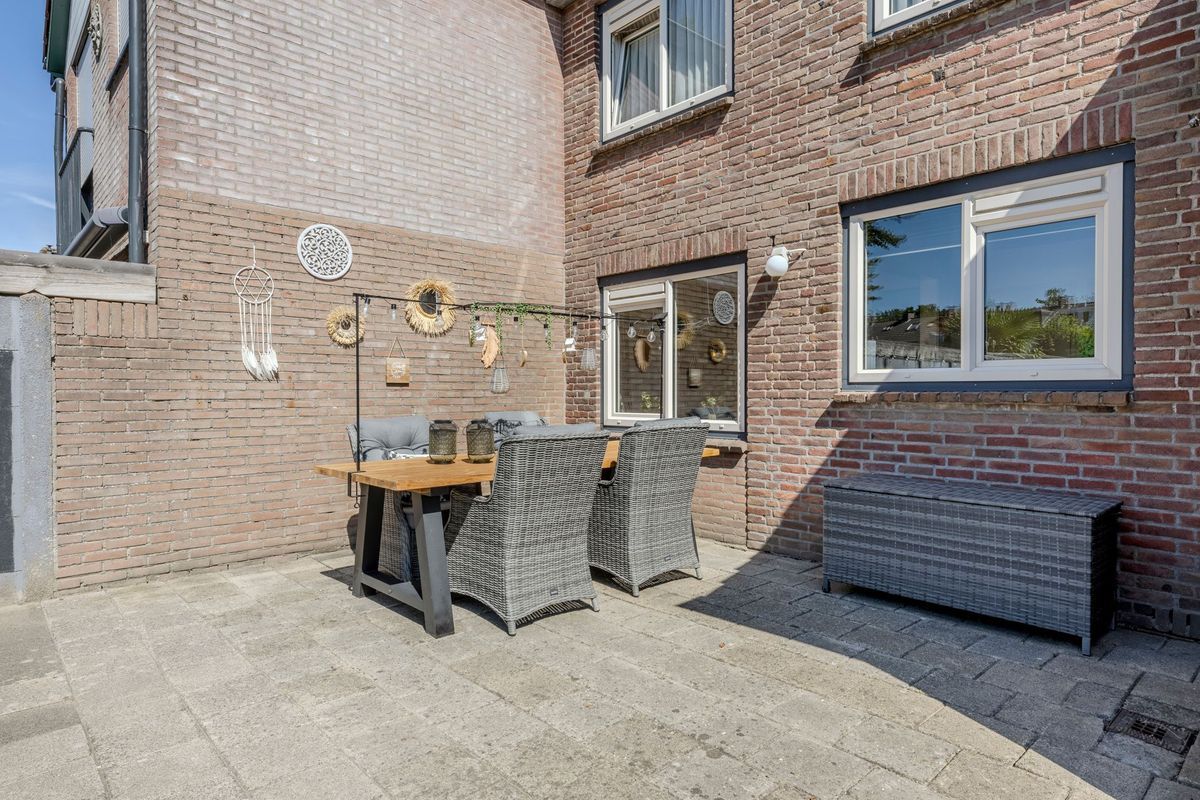 Burgemeester van Poppelstraat 107 Photo Blur 23