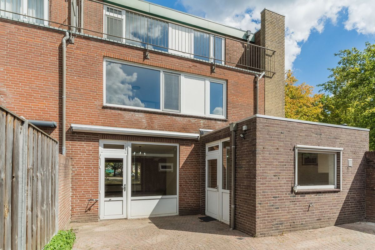 Karmijnstraat 52 Photo Blur 25