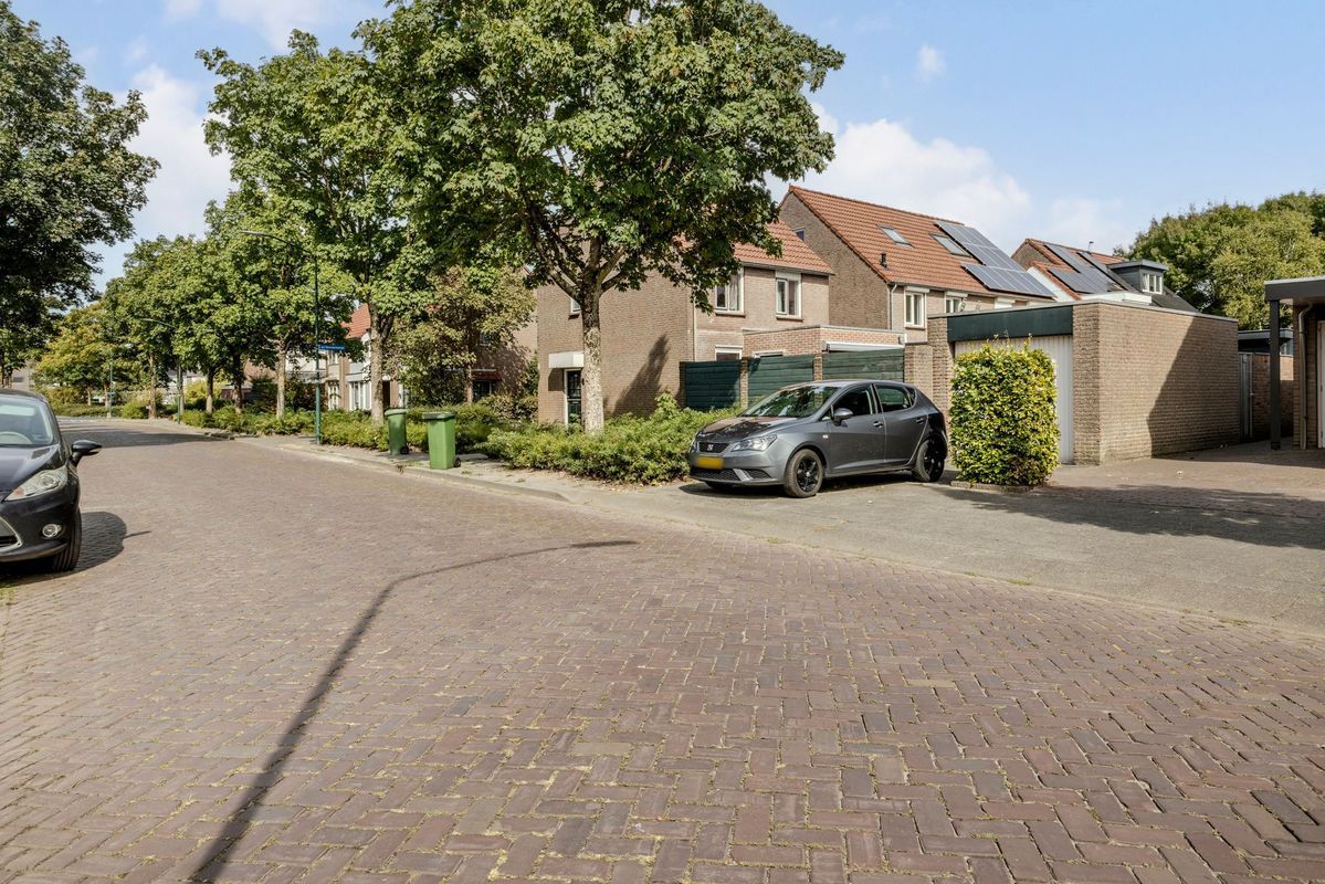 van Heinsbergstraat 18 Photo Blur 39
