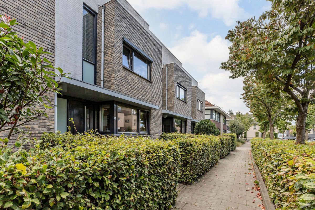 Johanna Naberstraat 16 Photo Blur 4