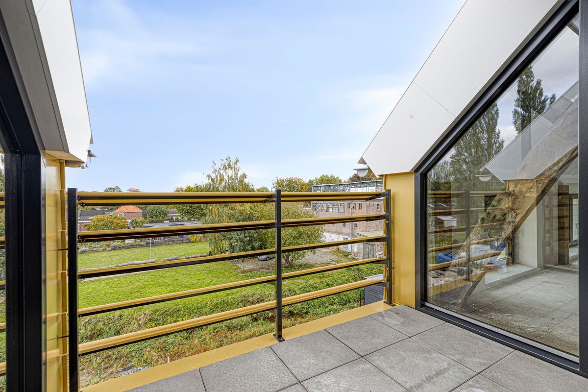 Loft (Bouwnr. A5) Photo Blur 47